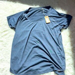 Brand new women’s Patagonia capilene cool Trail shirt